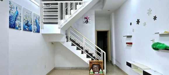 38.5m² Townhouse in District 7, Vietnam No. 15817 4