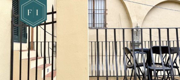 3 rooms Apartment in Florence, Italy No. 117060 17