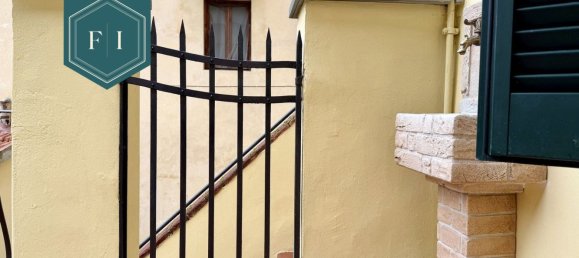 3 rooms Apartment in Florence, Italy No. 117060 14