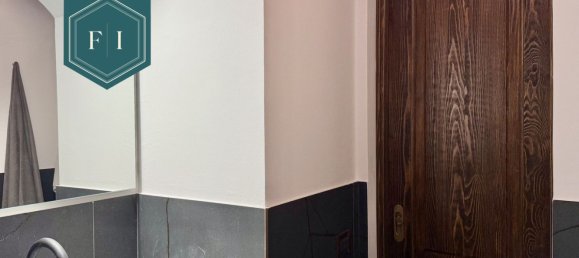 3 rooms Apartment in Florence, Italy No. 117060 6