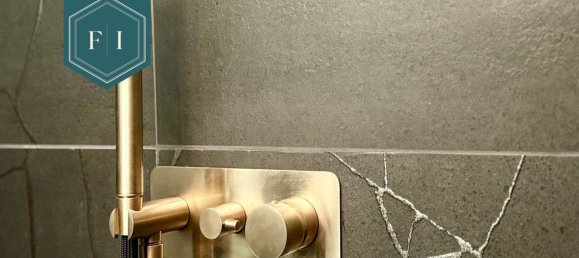 3 rooms Apartment in Florence, Italy No. 117060 8