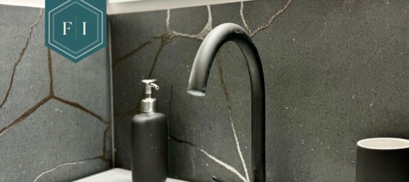 3 rooms Apartment in Florence, Italy No. 117060 7