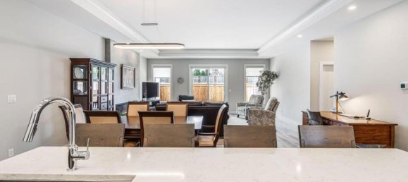 2 bedrooms House in British Columbia, Canada No. 1202 5