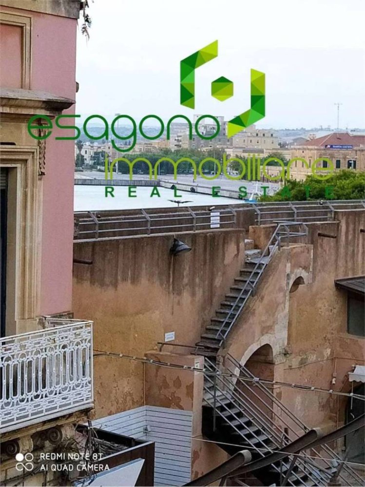 Вилла с 6 спальнями в Сиракузы, Италия № 356800