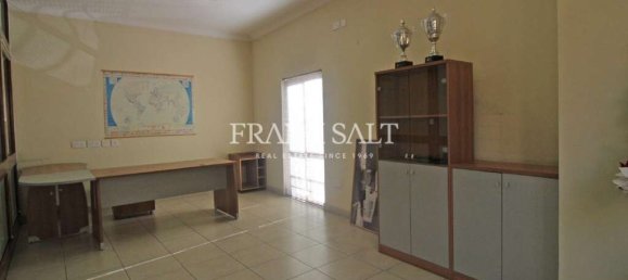 160m² Office in Marsa, Malta No. 13046 5