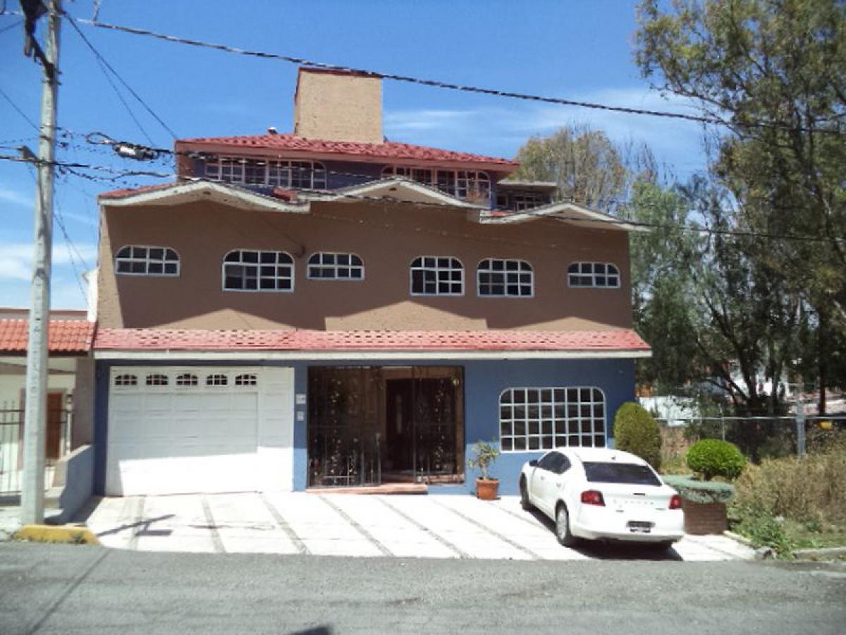 Casa de 4 dormitorios en Cuautitlán Izcalli, Mexico No. 210107