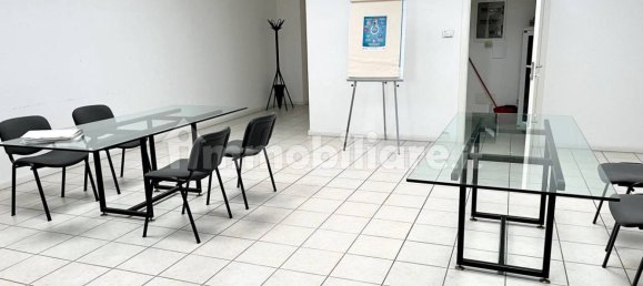 4-salle Propriété commerciale à Udine, Italy No. 311756 4