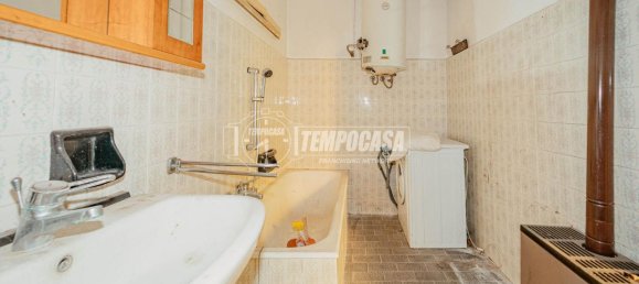 4-salle Maison à Lungavilla, Italy No. 153784 11