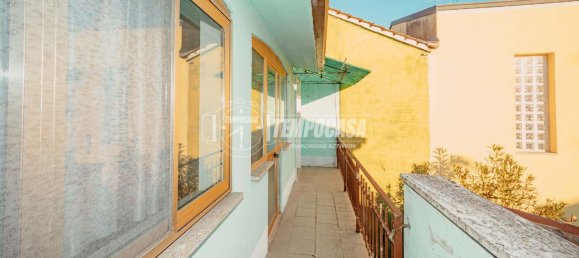 4-salle Maison à Lungavilla, Italy No. 153784 2