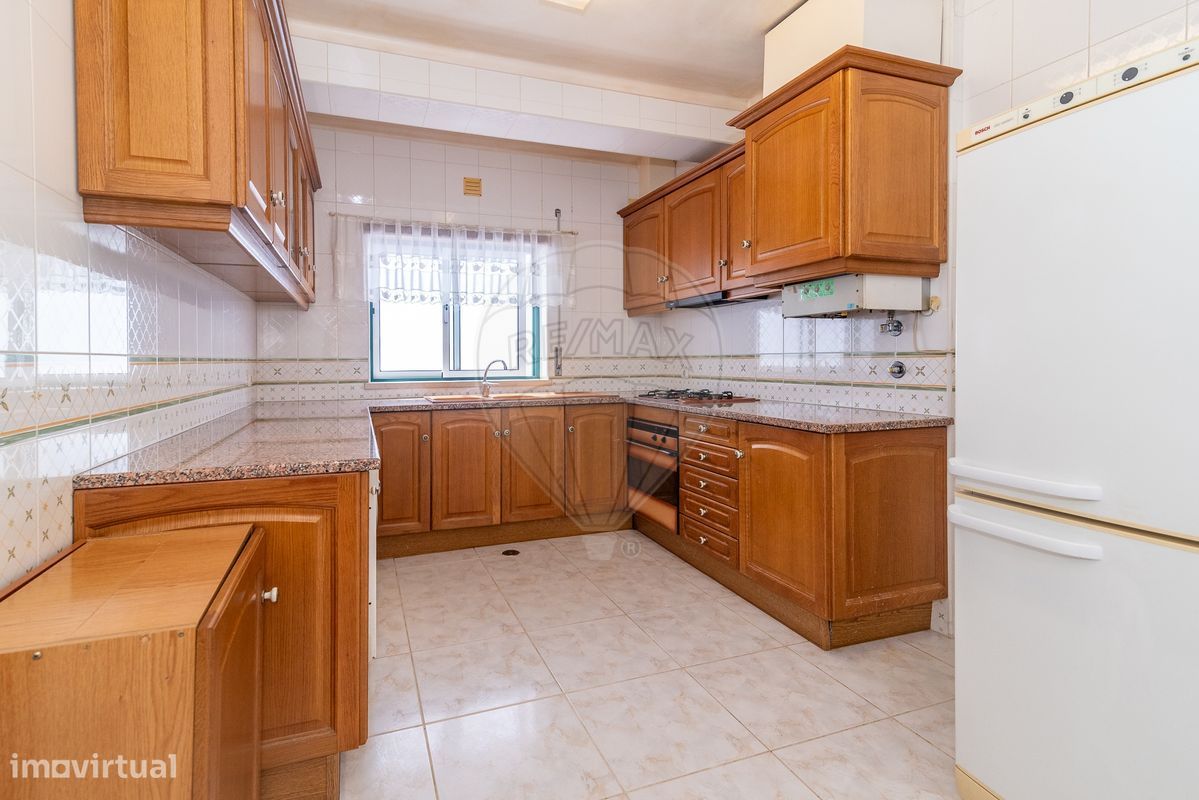 3 bedrooms Apartment in Tavarede, Portugal No. 290008