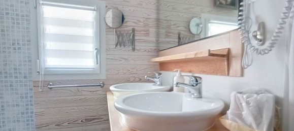 12 bedrooms House in Roscanvel, France No. 289753 13