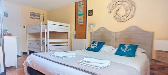 12 bedrooms House in Roscanvel, France No. 289753 11