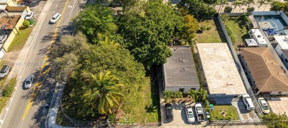 hotel en venta en Miami, Miami-Dade, Florida, USA № 615932 2