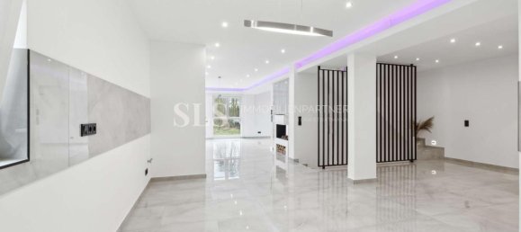 5 bedrooms House in Essen, Germany No. 50121 6