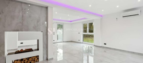 5 bedrooms House in Essen, Germany No. 50121 10