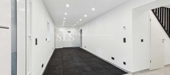 5 bedrooms House in Essen, Germany No. 50121 24