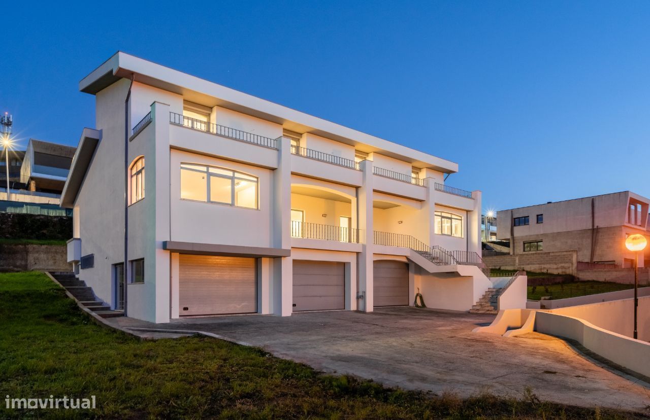 5 bedrooms House in Braga, Portugal No. 178680