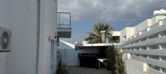 6 bedrooms House in Limassol, Cyprus No. 16623 8