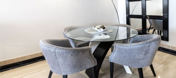 2 bedrooms Apartment in Estepona, Spain No. 189643 8