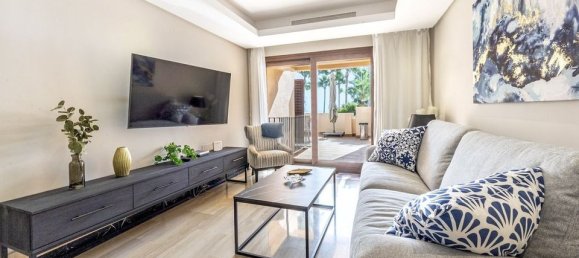 2 bedrooms Apartment in Estepona, Spain No. 189643 3