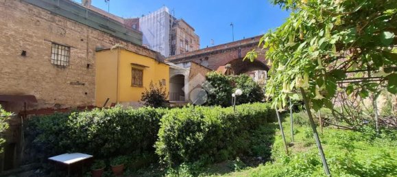 2 bedrooms Apartment in Naples, Italy No. 311565 2