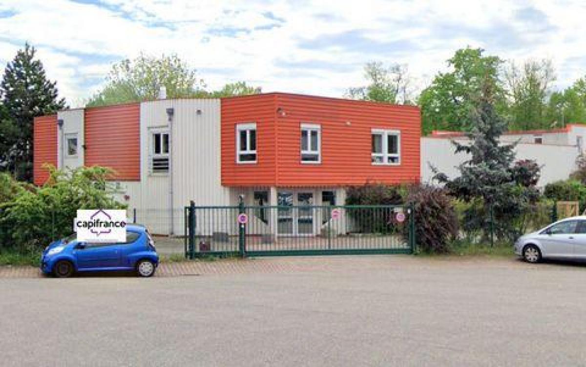 1124m² Office in Strasbourg, France No. 19691