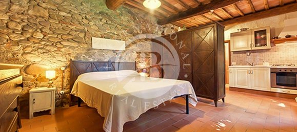 8 bedrooms House in Civitella Paganico, Italy No. 52908 6