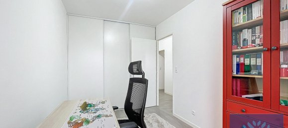 2 Schlafzimmer Wohnung in Neuilly-sur-Marne, France, Nr. 184442 7