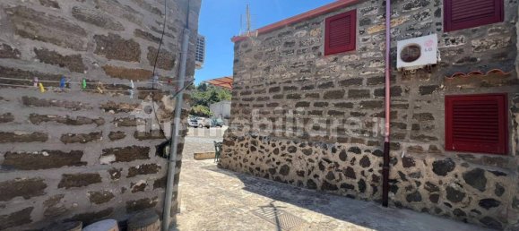 2 bedrooms House in Ustica, Italy No. 299186 3