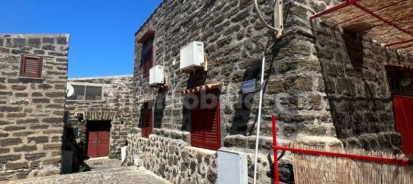 2 bedrooms House in Ustica, Italy No. 299186 6