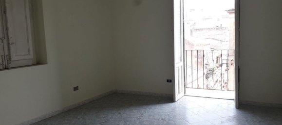 4 rooms Apartment in Palermo, Italy No. 257024 9