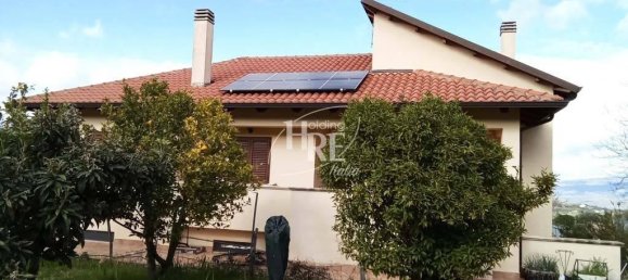 6 rooms Villa in Castrolibero, Italy No. 37008 15