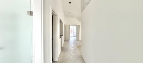 Квартира с 2 комнатами в Майдлинг, Австрия № 201249 11