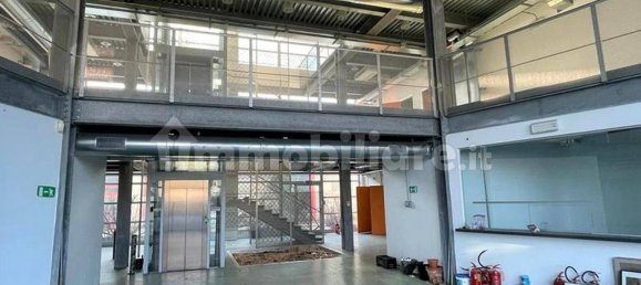 3329m² Office in Rovigo, Italy No. 357155 21