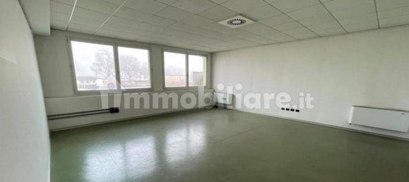 3329m² Office in Rovigo, Italy No. 357155 19