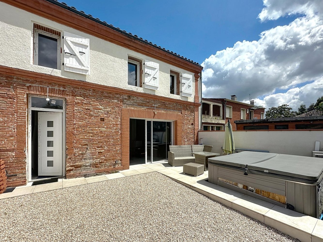 3 غرف نوم فيلا في Haute-Garonne, France رقم 333035