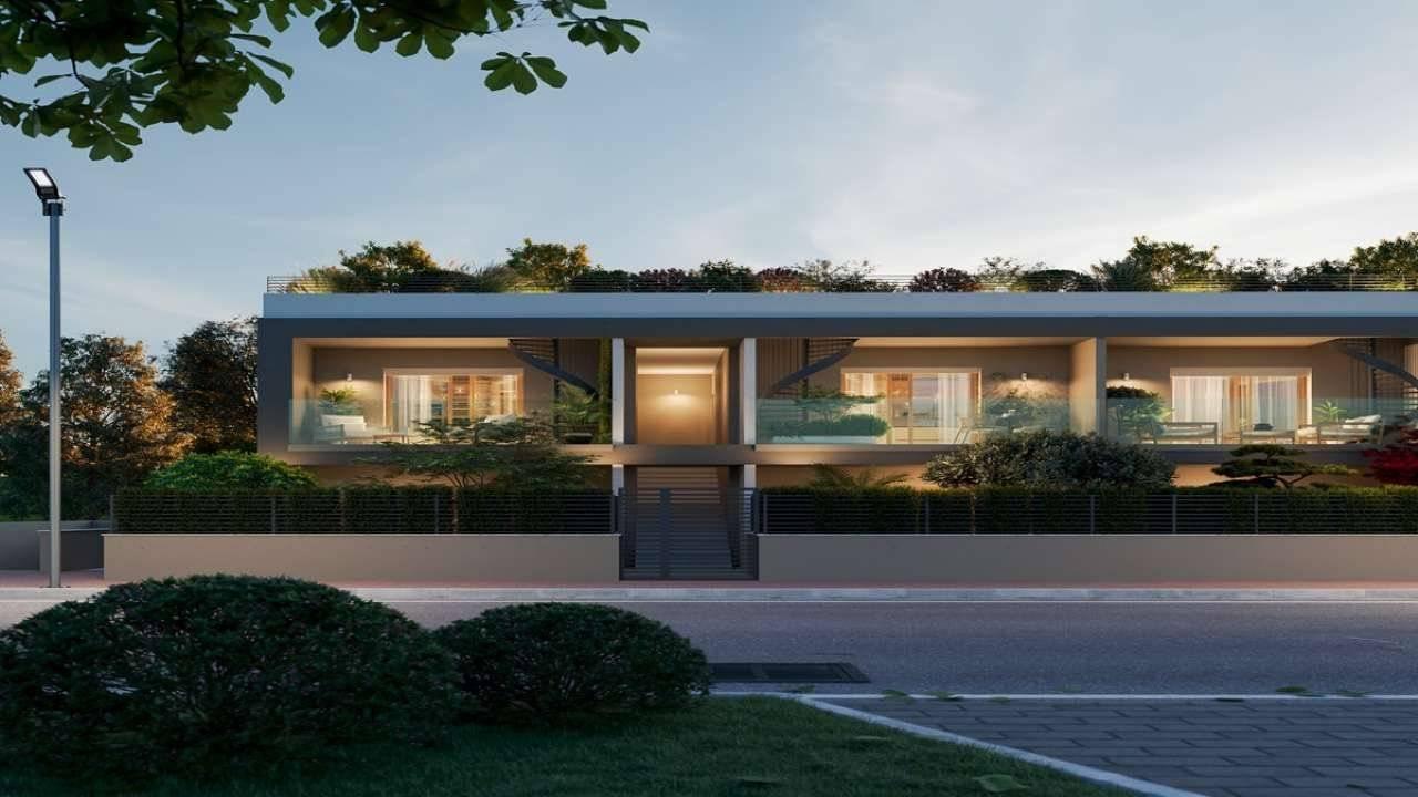 2 rooms Apartment in Rome, Italy No. 147615