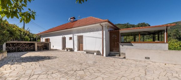Casa de 3 dormitorios en Vila Verde, Portugal No. 176649 2