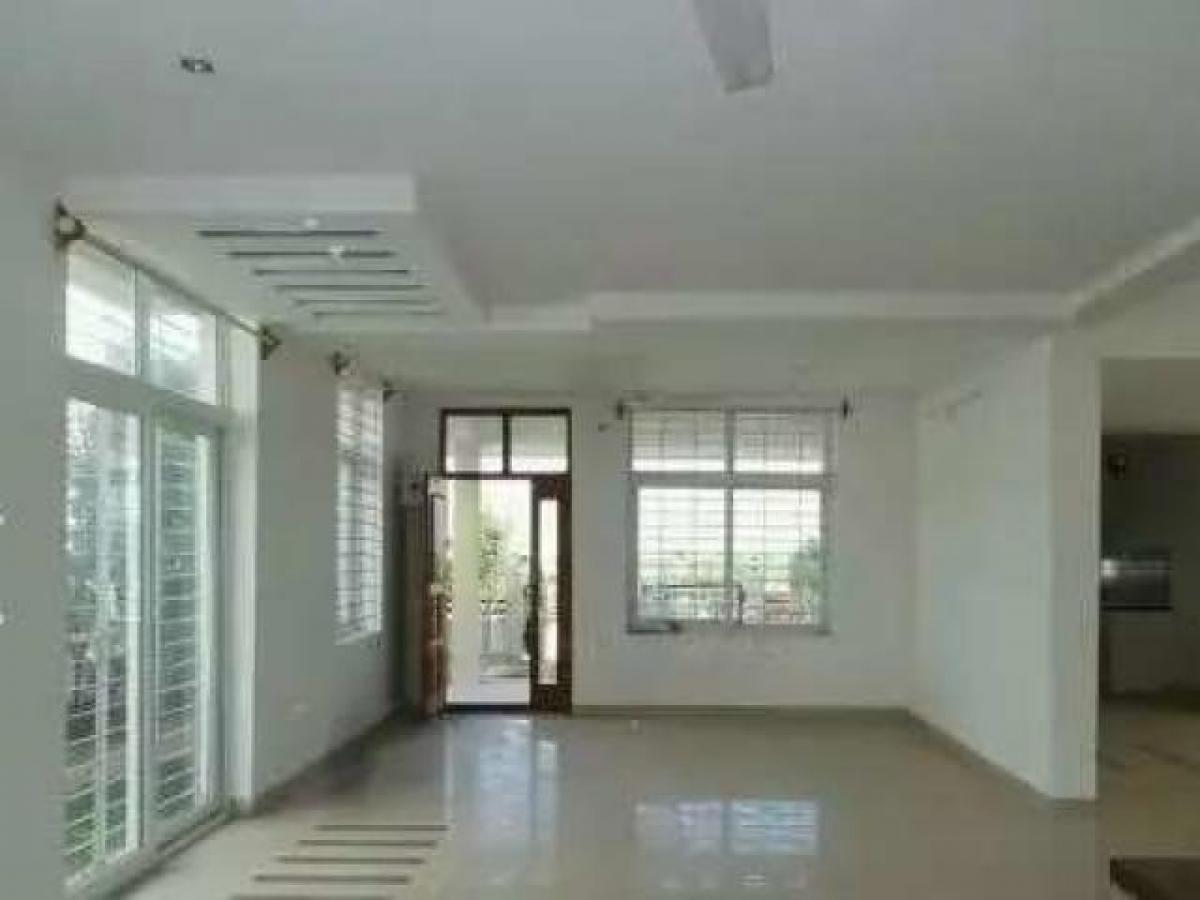 4 bedrooms House in Palakkad, India No. 52989
