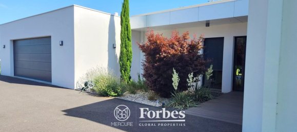 4 bedrooms Villa in Vichy, France No. 208177 9