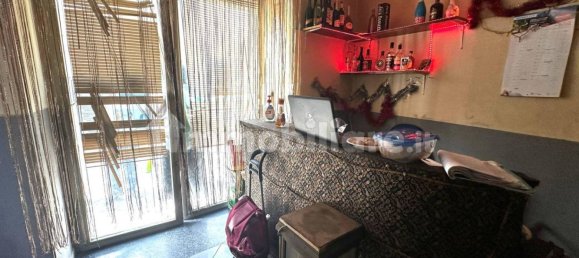 2 rooms Commercial property in Naples, Italy No. 328990 8