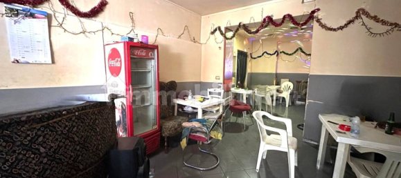 2 rooms Commercial property in Naples, Italy No. 328990 9