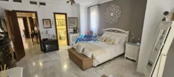 5 chambres Maison de ville à Badajoz, Spain No. 156032 21