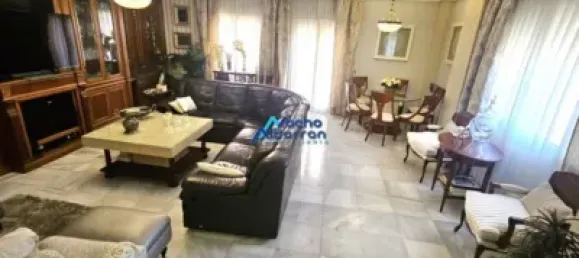 5 chambres Maison de ville à Badajoz, Spain No. 156032 6