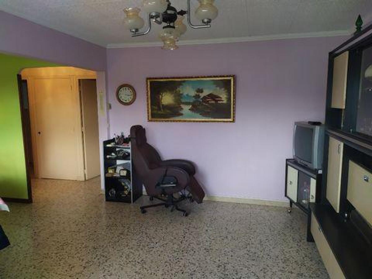 3 bedrooms Condo in Beaucaire, France No. 35421