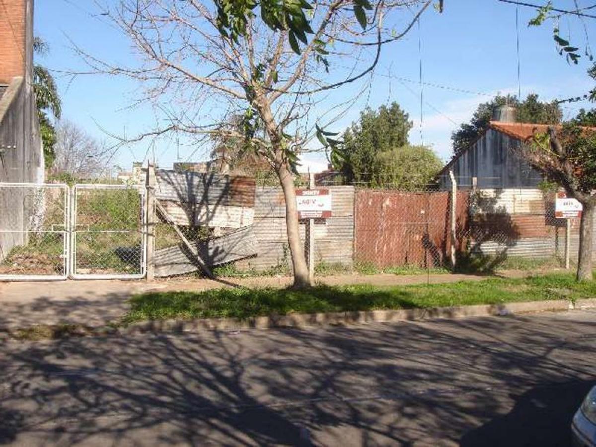 Grundstück in Moron, Argentina, Nr. 37508