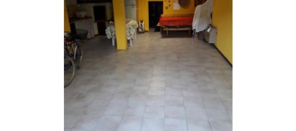 2 bedrooms House in Castel d'Azzano, Italy No. 253120 6