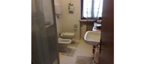 2 bedrooms House in Castel d'Azzano, Italy No. 253120 5