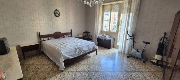 4 rooms Apartment in Viterbo, Italy No. 264480 9