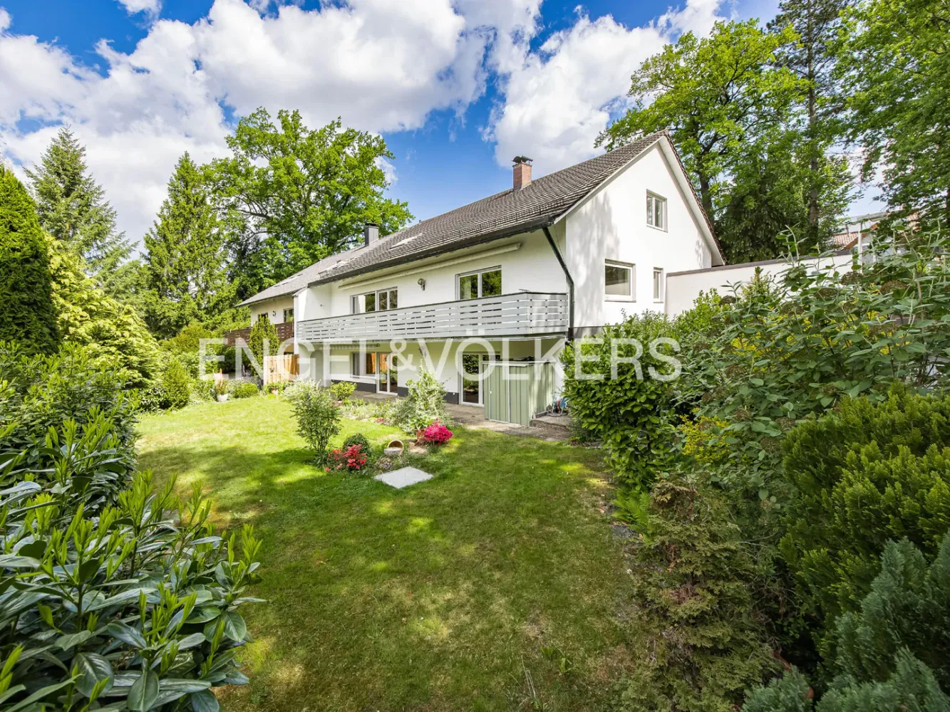3 bedrooms Townhouse in Nuremberg, Germany No. 327857